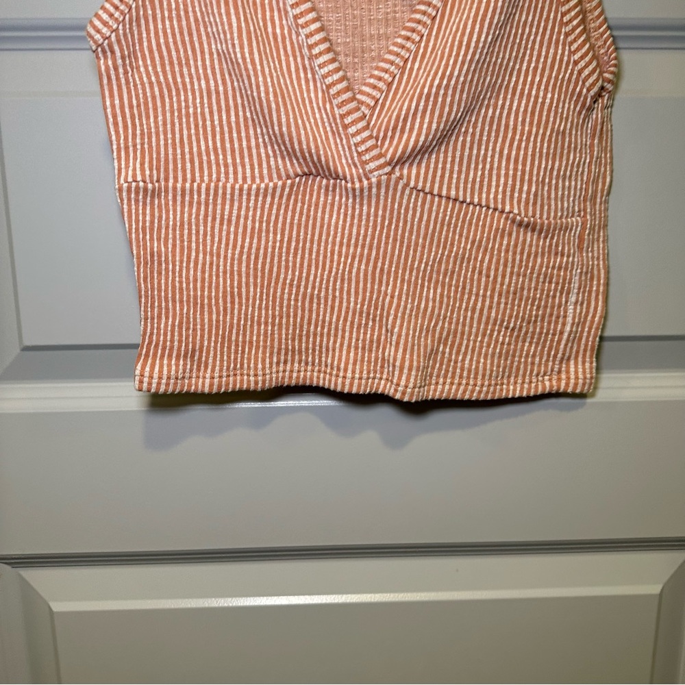 Caution to the Wind Orange Ribbed Knit V Neck Sleeveless Crop Top size L - Picture 6 of 8